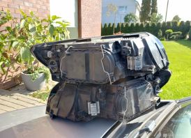 Volvo v50 priekines faros